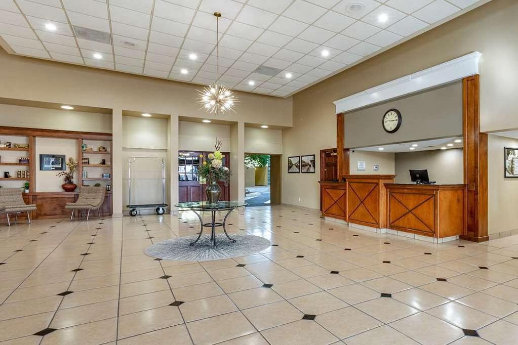 Clarion Inn & Suites, רוזוול מראה חיצוני תמונה