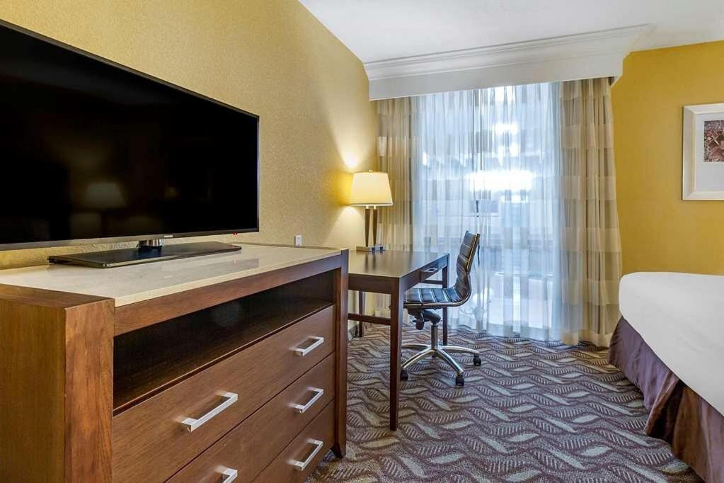 Clarion Inn & Suites, רוזוול מראה חיצוני תמונה